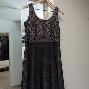 Maggy London Black and Tan Fit and Flare Maxi Dress